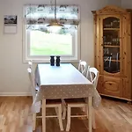 10 Person In Misund
