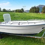 10 Person In Semesterbostad