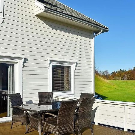 Feriehus 10 Person In Misund