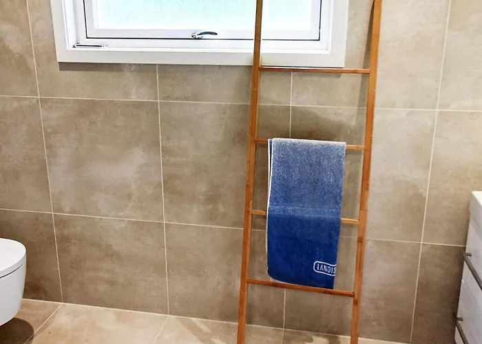 10 Person In * Misund