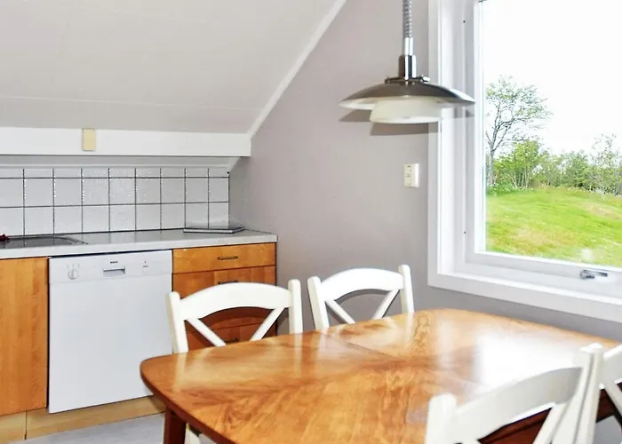 10 Person In * Misund